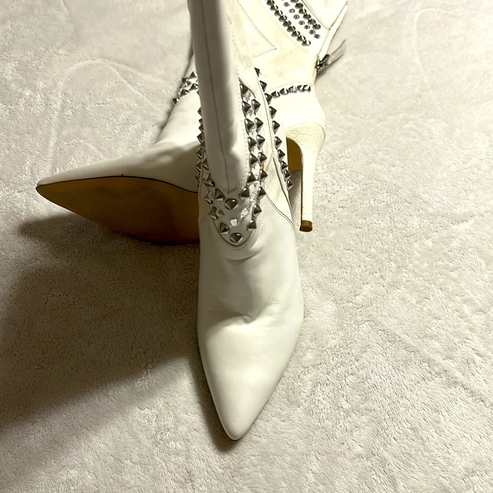 Guess. White Booties with Rhinestone and Studs. NWOT